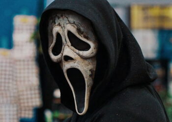 Pânico 7 | Filme terá duas tramas simultâneas envolvendo o Ghostface, diz insider