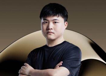 Uzi é homenageado como o segundo membro admitido no Hall of Legends