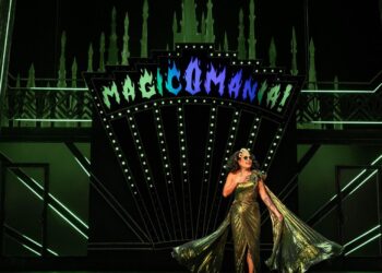 Gloria Groove Brilha como Madame Morrible em ‘Wicked’: Primeira Drag Queen no Papel no Mundo