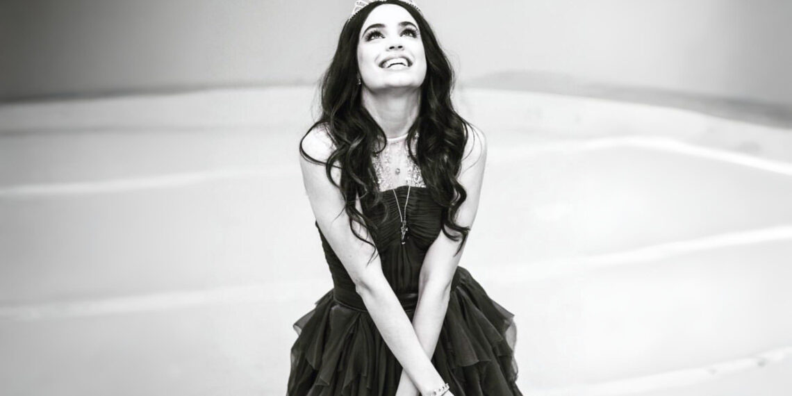 Sofia Carson Celebra 10 Anos de ‘Descendentes’ com Emocionante Post no Instagram