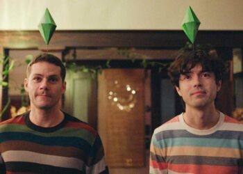 Dylan O’Brien vive jornada emocional em ‘Twinless’, novo drama LGBTQ+ com temática de luto e amizade