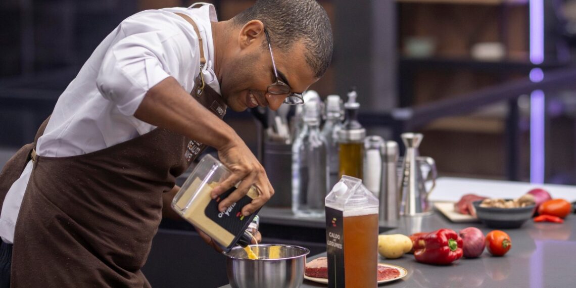 Chef de Alto Nível: Prato quebrado e falta de sal levam à eliminação de participante no reality de Ana Maria Braga