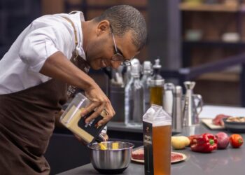 Chef de Alto Nível: Prato quebrado e falta de sal levam à eliminação de participante no reality de Ana Maria Braga