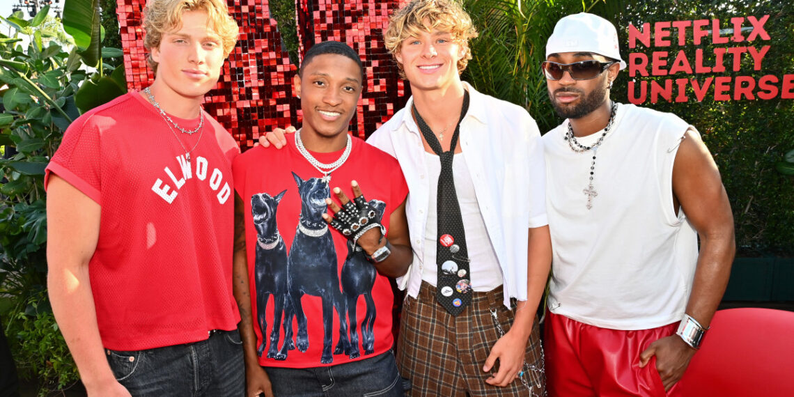 Soulidified Rouba a Cena com Cover de Usher no Netflix Summer Break