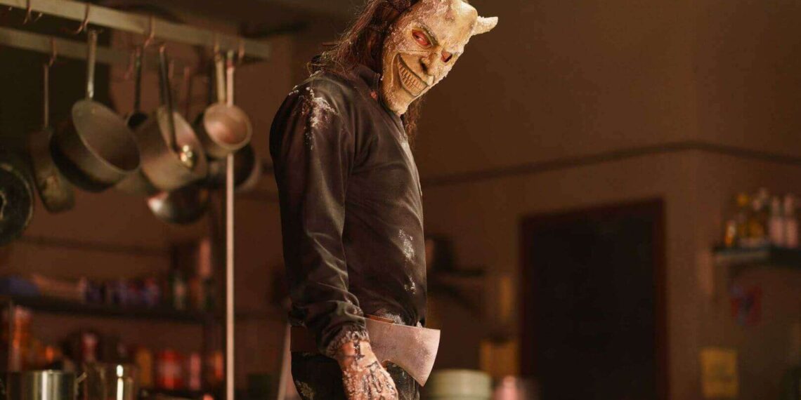 O Telefone Preto 2: Como a Sequência Supera o Original com Terror Psicológico e Profundidade Emocional